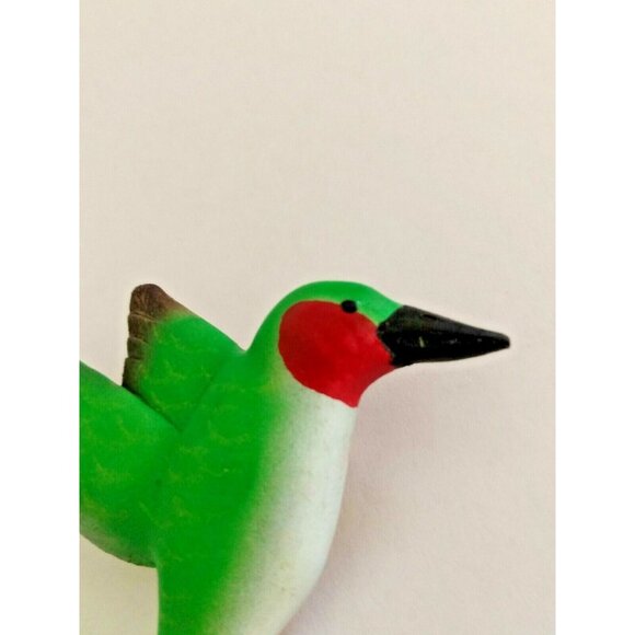 Hand Carved Bird Brooch/Pin (Red Throated Hummingbird) Russ Clark  2005 - Picture 3 of 9